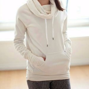 Lululemon Fleece Pullover Sz 6